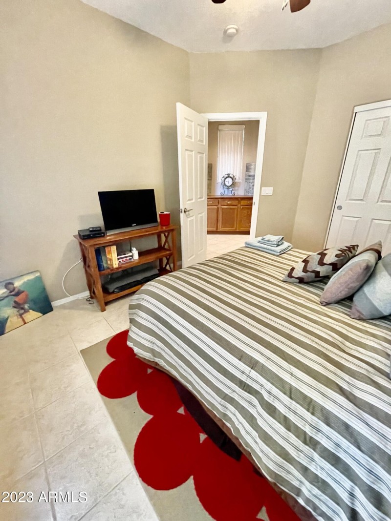 21FD05A1-A79F-45DC-BCC6-E524748A1BDF