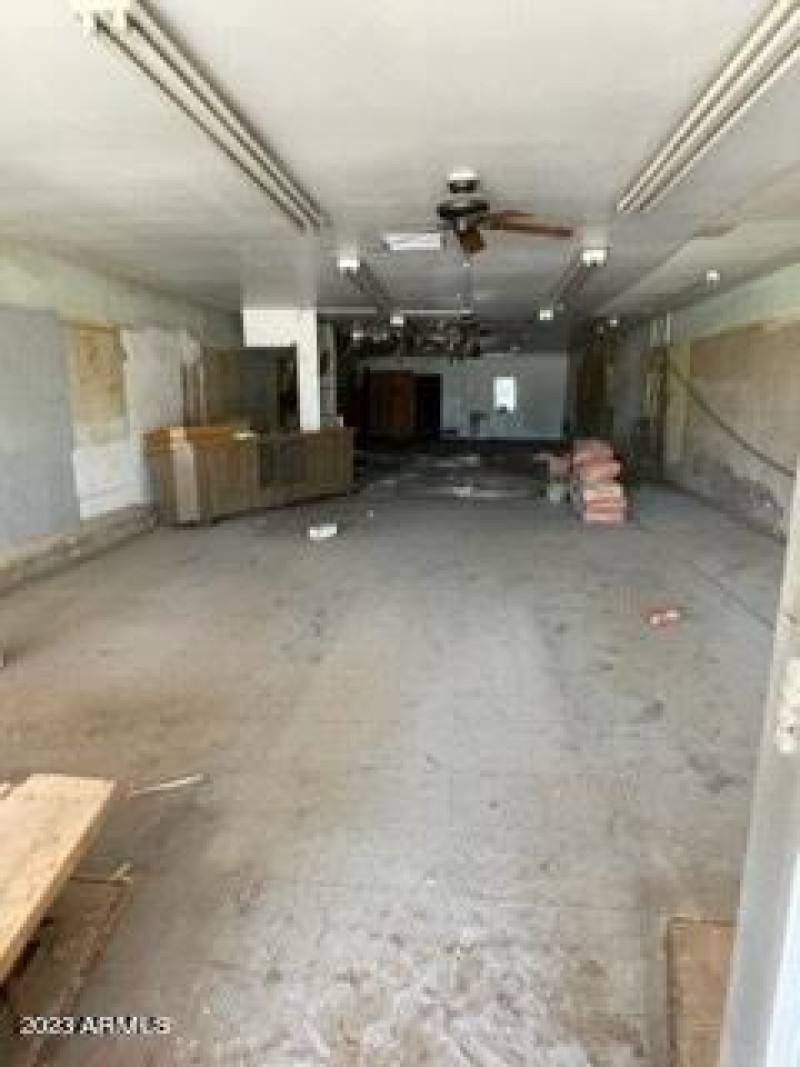 8FA908EE-D952-481A-B17B-4A6C2930EFE5_4_5