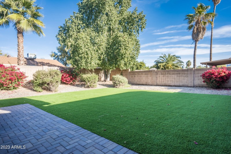 022_Sandra Turf Backyard