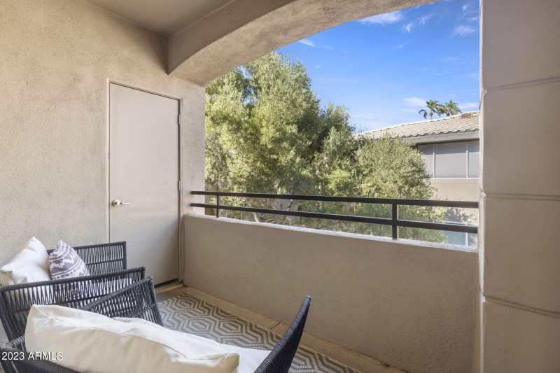 Private North Facing patio