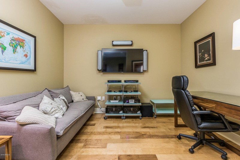 Office/Second Bedroom