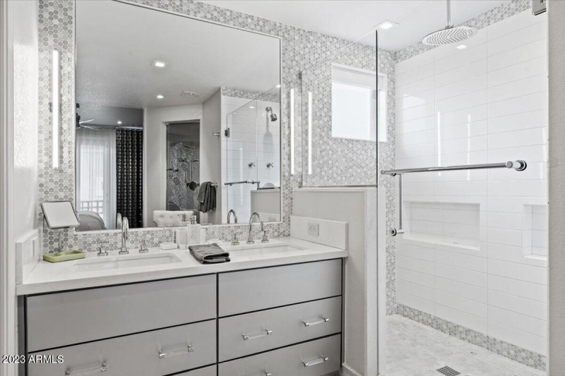 Bathroom with Double Sinks & Shower