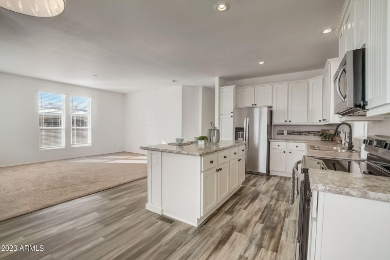 11-web-or-mls-N Trekell Rd 182-009