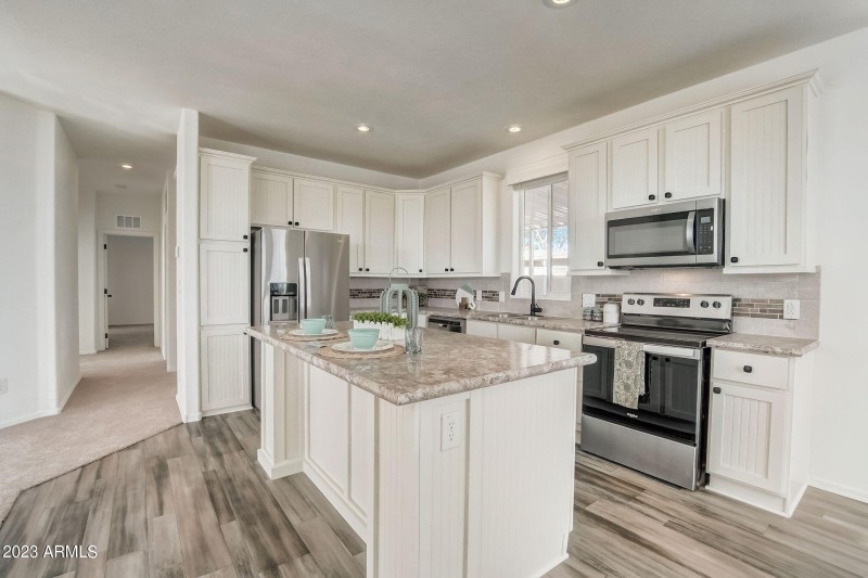 12-web-or-mls-N Trekell Rd 182-010