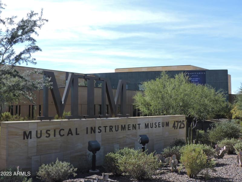Musical_Instrument_Museum_2,_Phoenix_AZ