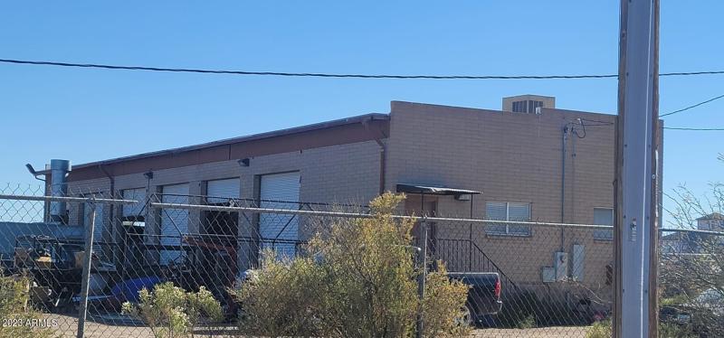 50 W 9th St back view