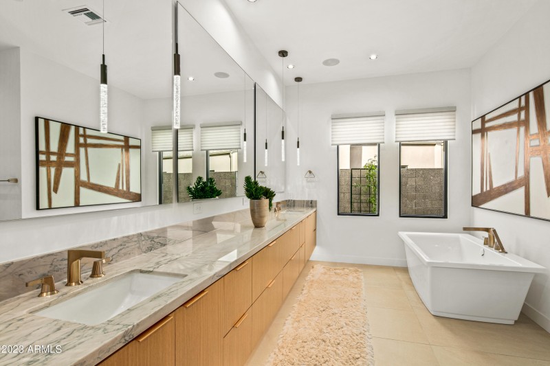 21-print-Primary Bath