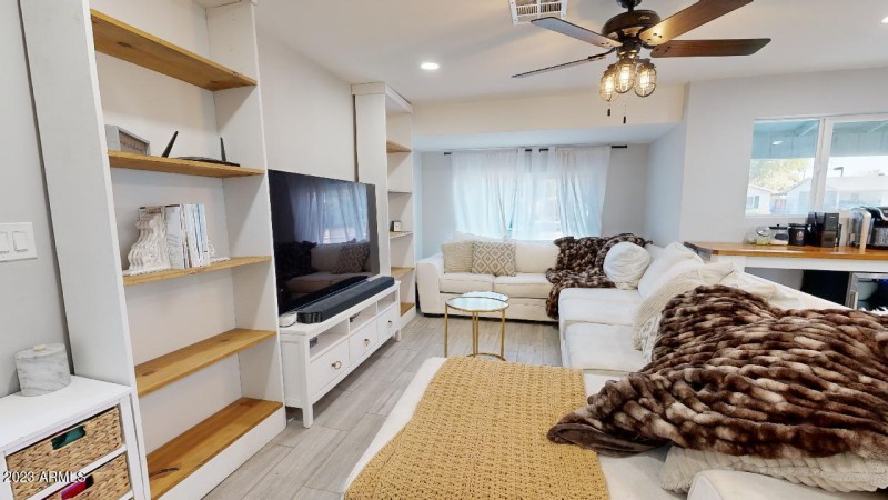 5426-S-College-Ave-12212023_152002