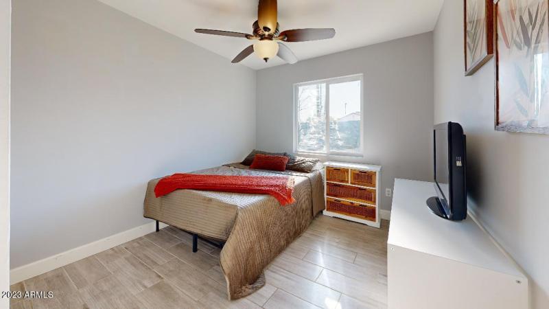 5426-S-College-Ave-Bedroom(4)