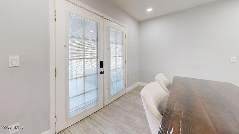 5426-S-College-Ave-Dining-Room(1)