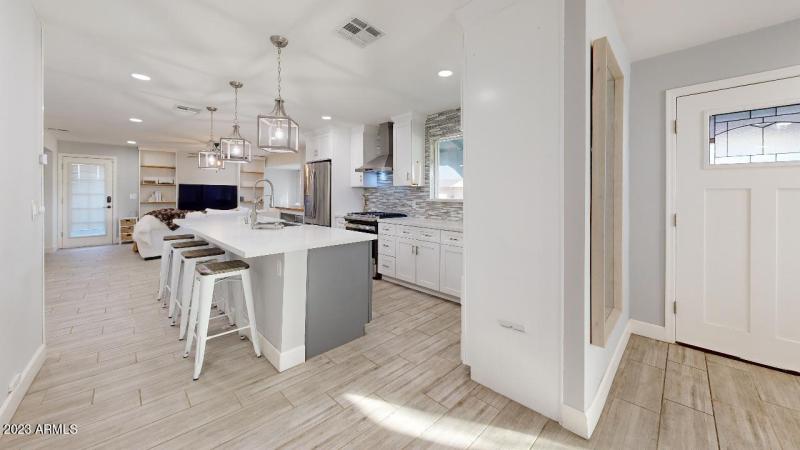 5426-S-College-Ave-Kitchen(1)