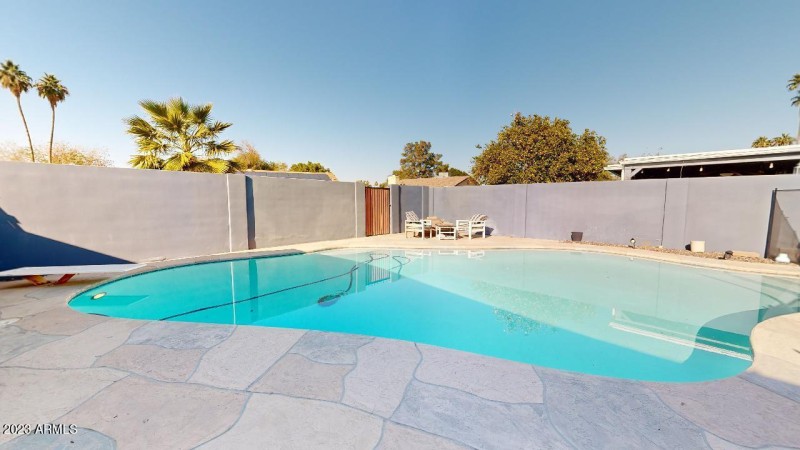 5426-S-College-Ave-12212023_160305