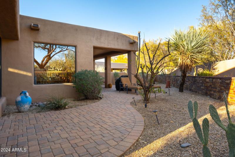 37-web-or-mls-7500-e-boulders-pkwy-72