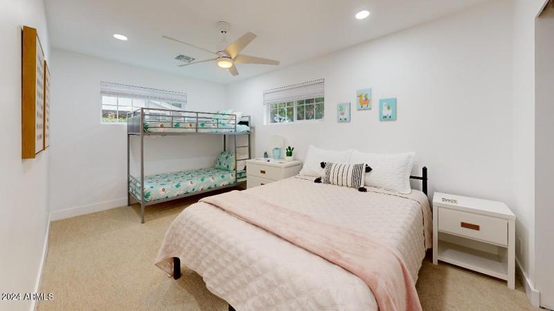 5215-E-Cambridge-Ave-Bedroom(4)