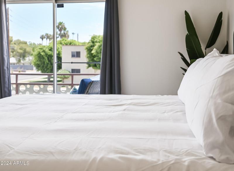 oxupix-1702WTL230-17