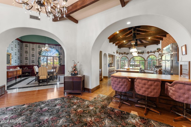 Kitchen & Dining Room