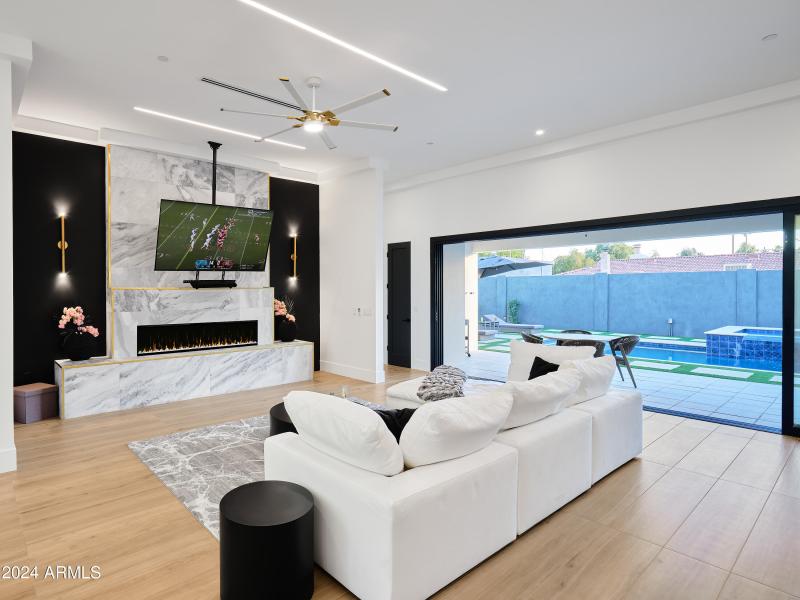 PropertyImageCo_7707E3rdSt_WEB_49