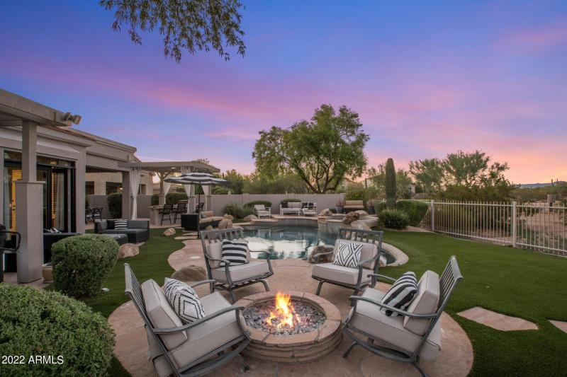 Fire Pit with Seating Area