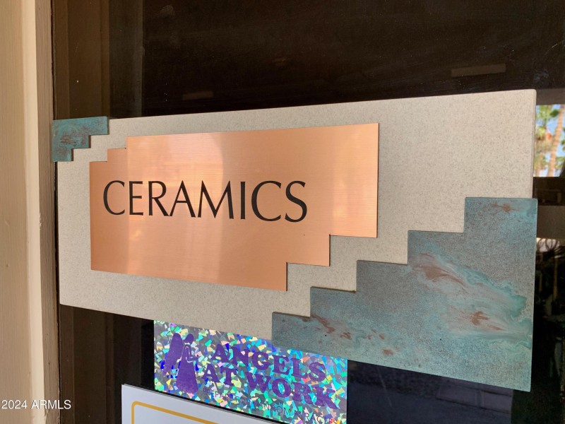 23 Golden Vista Ceramics