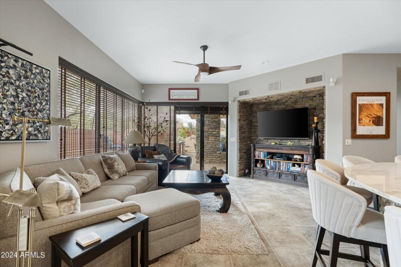 12-10397 E Loving Tree (12 of 31)