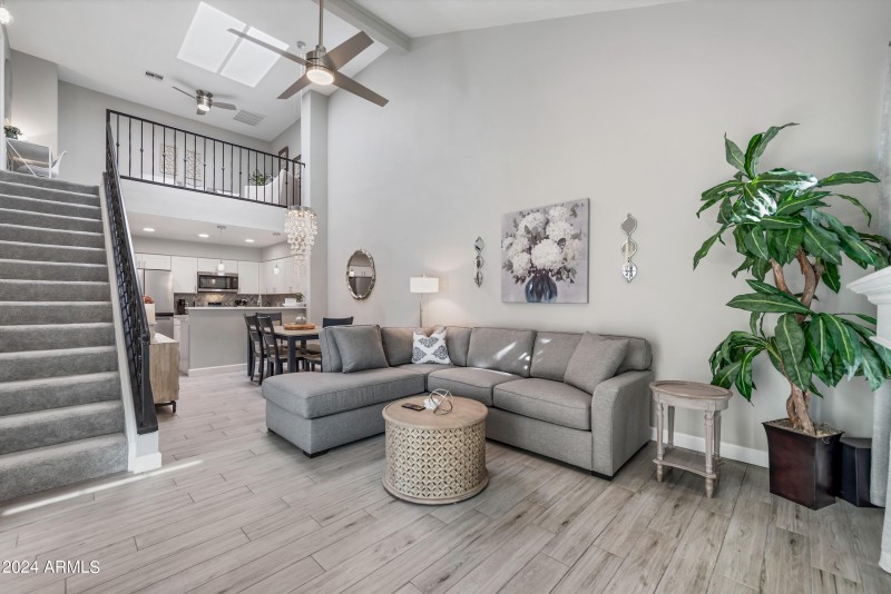 4-1717EUHD1052-ocupix 3-8