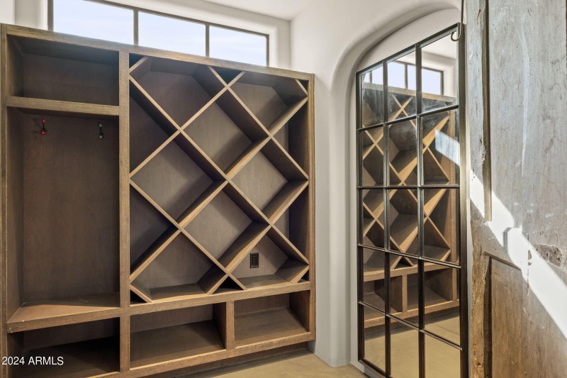 17-web-or-mls-7005-e-jackrabbit-rd