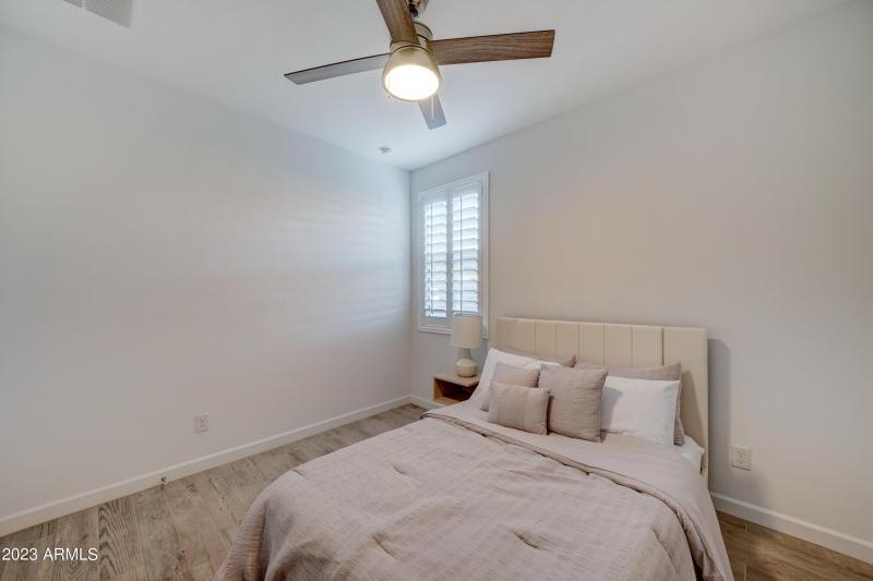 26523 N Thornhill-22