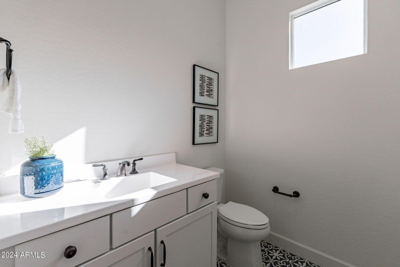 Piperton Powder Room