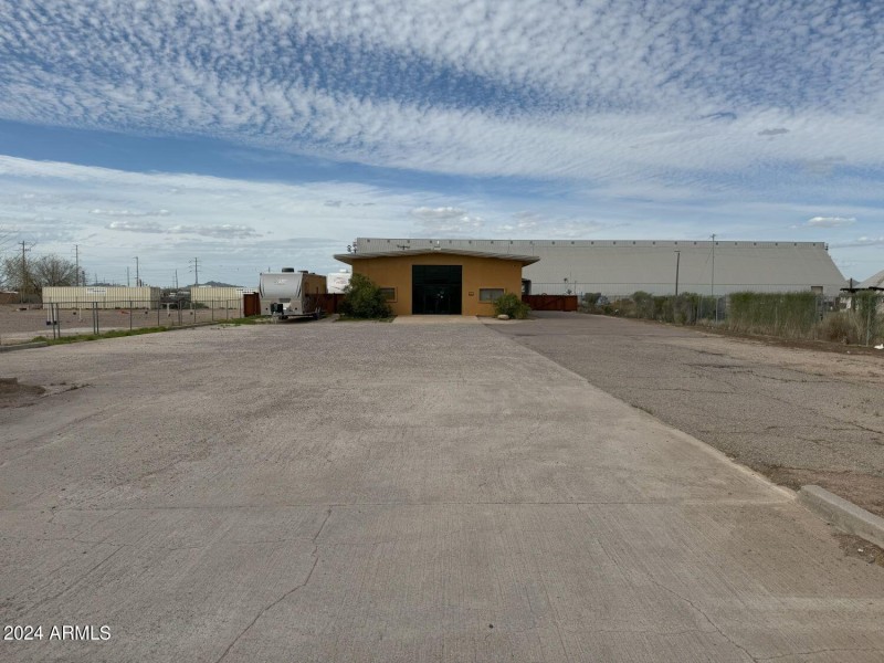 Front apron concrete