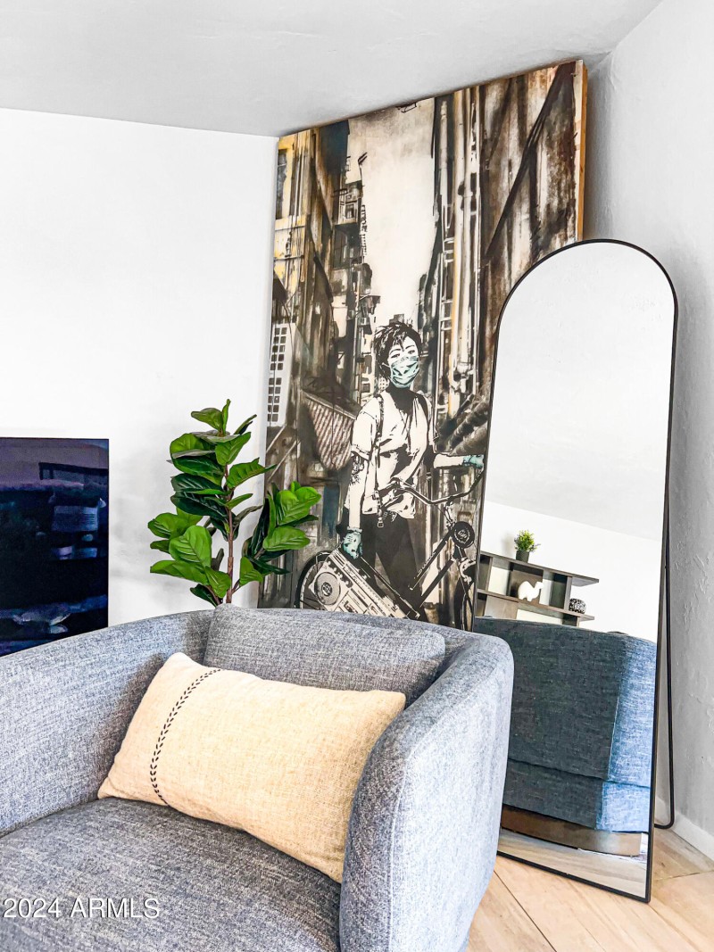 3208d550-227c-4032-a34d-1fc91c6e41fc cop