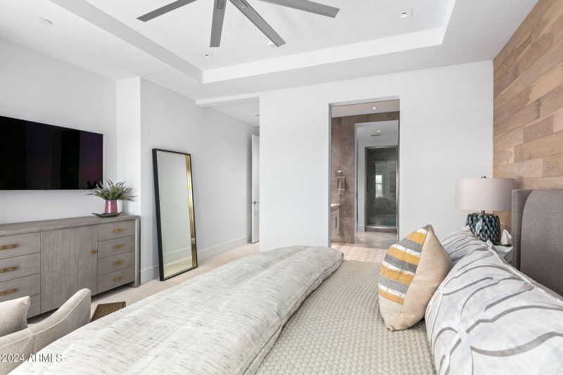 27-web-or-mls-Primary Ensuite