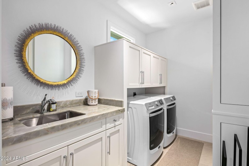 37-web-or-mls-Laundry