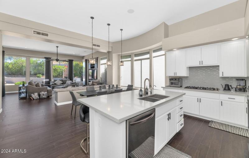 10940 E Cosmos Cir-large-012-024-10940 E