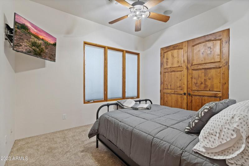 5529 W Pinnacle Hill Dr (small)-1