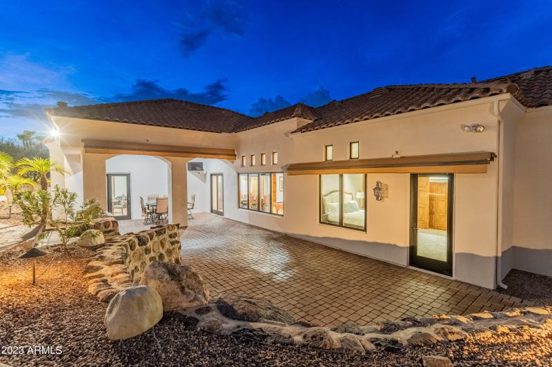 5529 W Pinnacle Hill Dr (small)-74