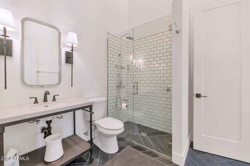 8313 E Carol Way-large-038-072-8313 E Ca