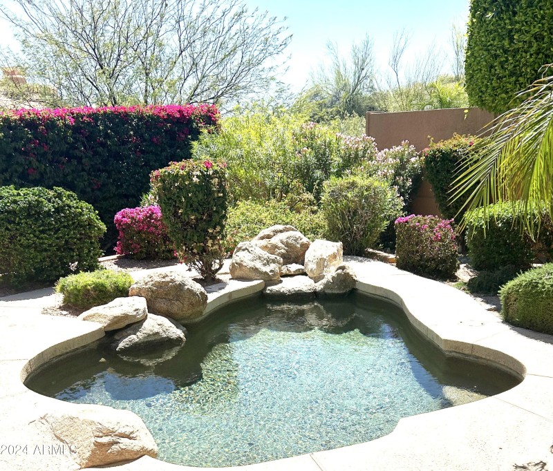 834F27FC-3C2A-4594-84BB-D0AA6E0F4105