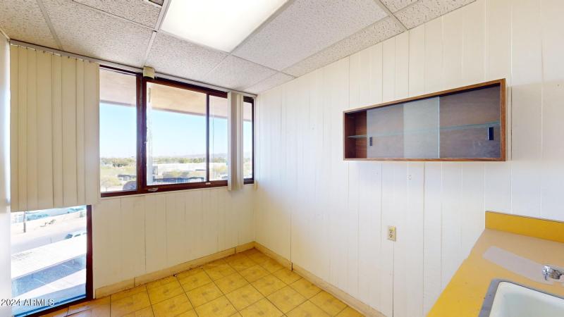 Medical-Bldg-Suite-405-04142024_123410