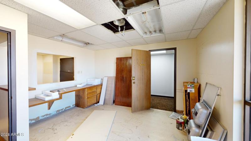 Medical-Bldg-Suite-403-04142024_120435