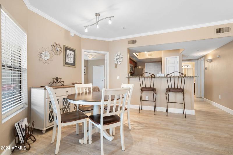 8-web-or-mls-Interior Finished-6