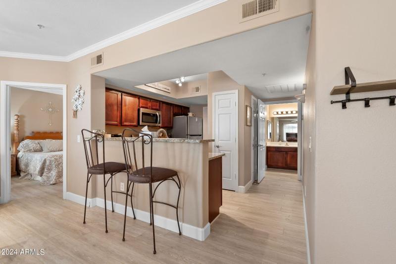 10-web-or-mls-Interior Finished-8