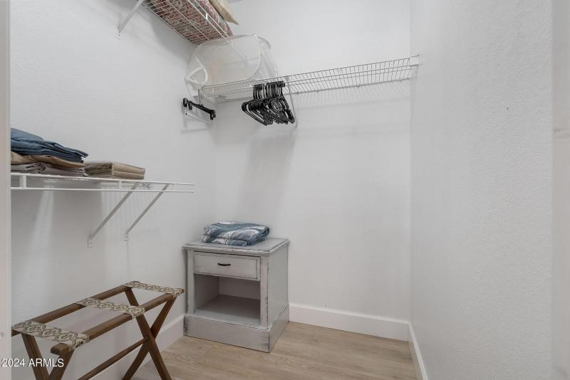 29-web-or-mls-Interior Finished-27