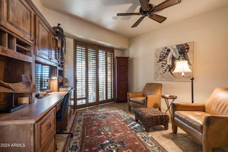 019_Guest Room 2 - Den w Murphy Bed