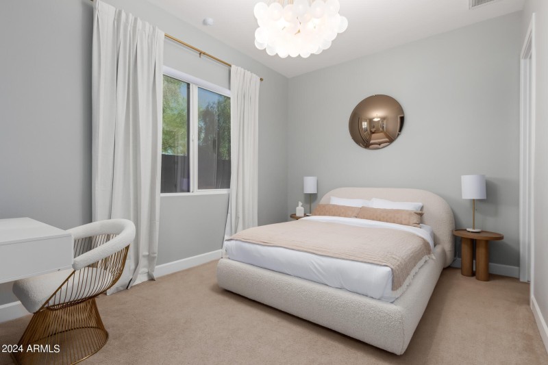 Guest Bedroom 2 with Queen