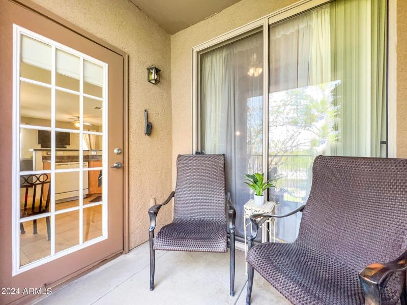 1764e0e6-bddd-4fff-b022-0ce5a853a153-2