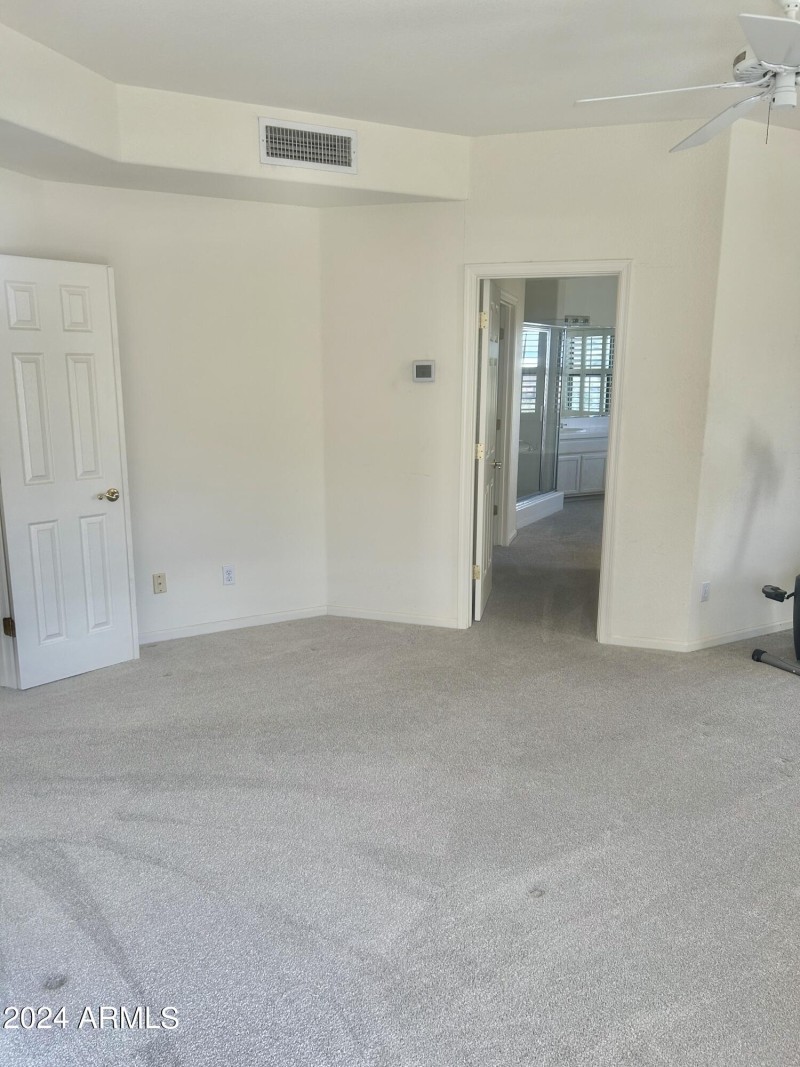 7D108FA6-2749-4DED-A4D9-569451561413