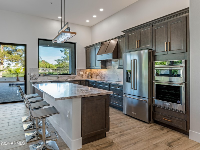Luxury Kitchen with Island