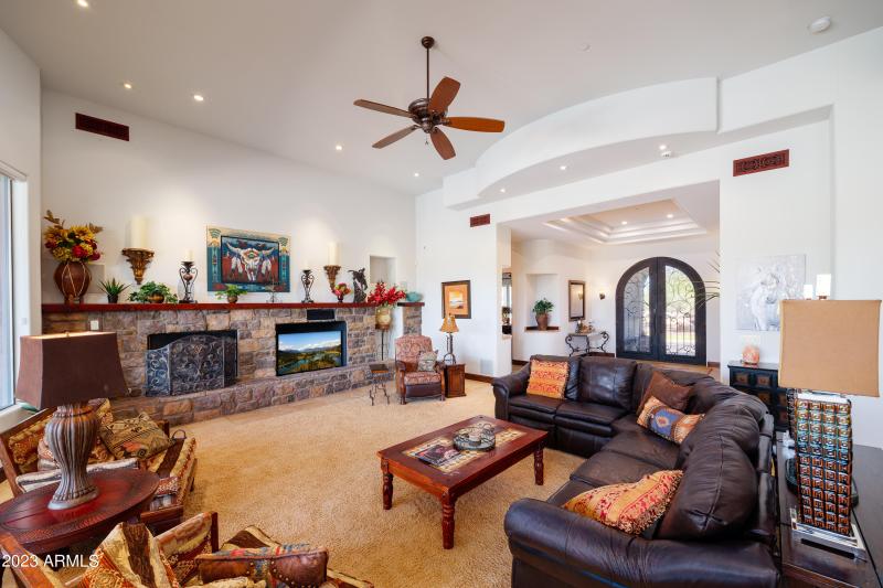 PyImageCo_35982NWillowCrossDr_WEB-34