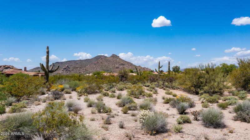 7752 E BLACK MOUNTAIN Road Lot-6