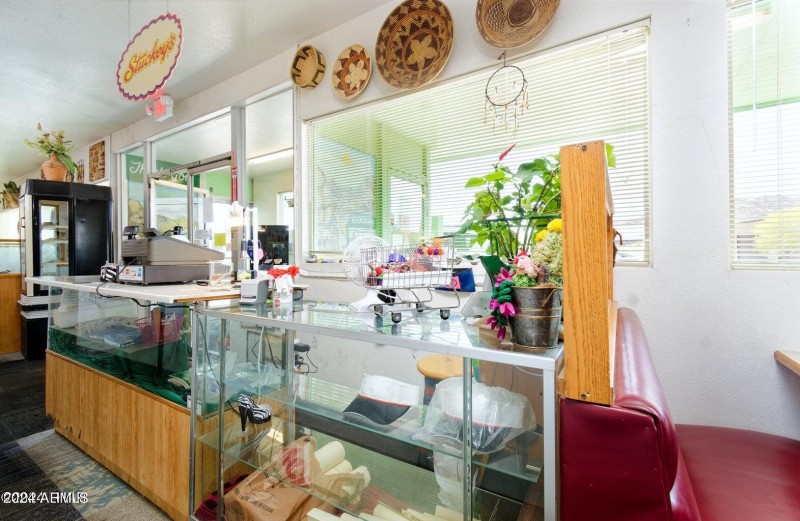 20240503192736119729000000-o